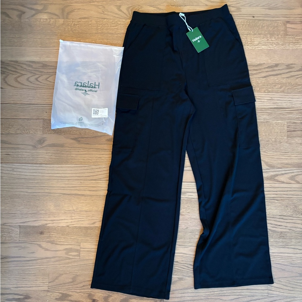 Halara Flex High Waisted Multiple Pockets Straight Leg Pants: Petite Large